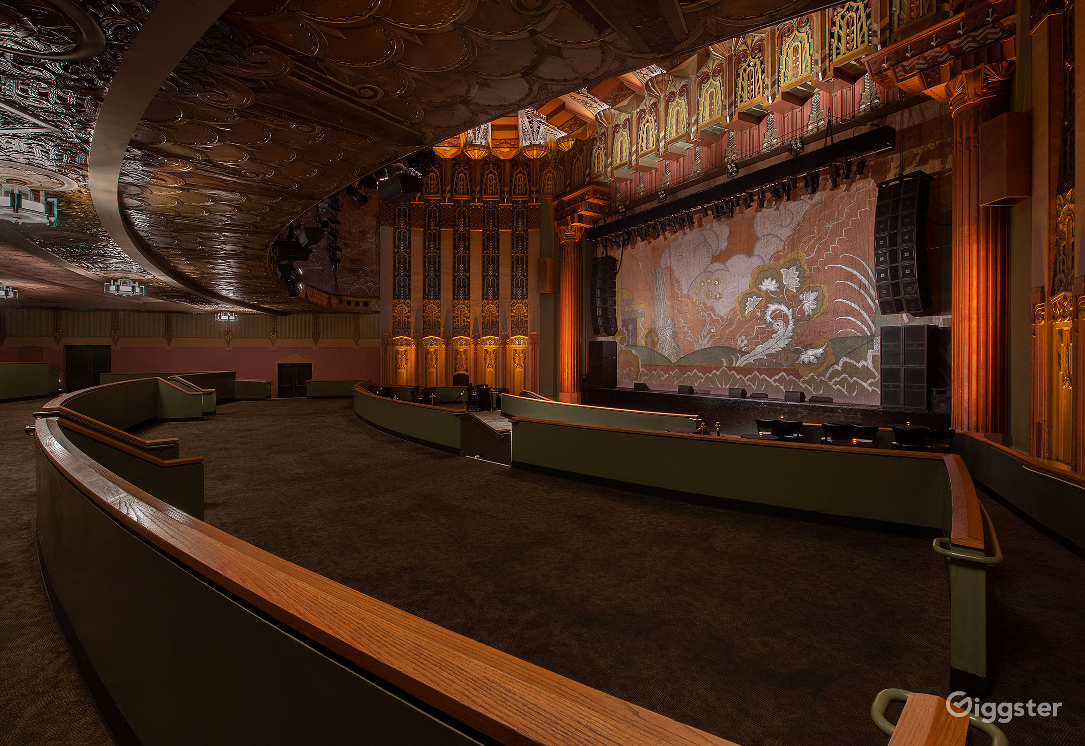 Art Deco Theater | Rent this location on Giggster