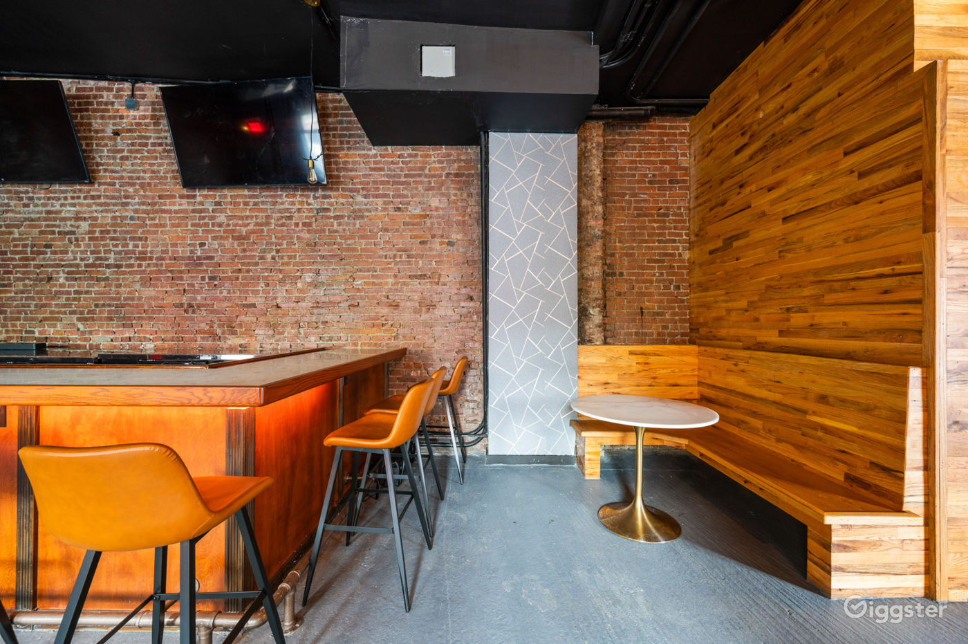 Private Luxe Lounge | Rent this location on Giggster