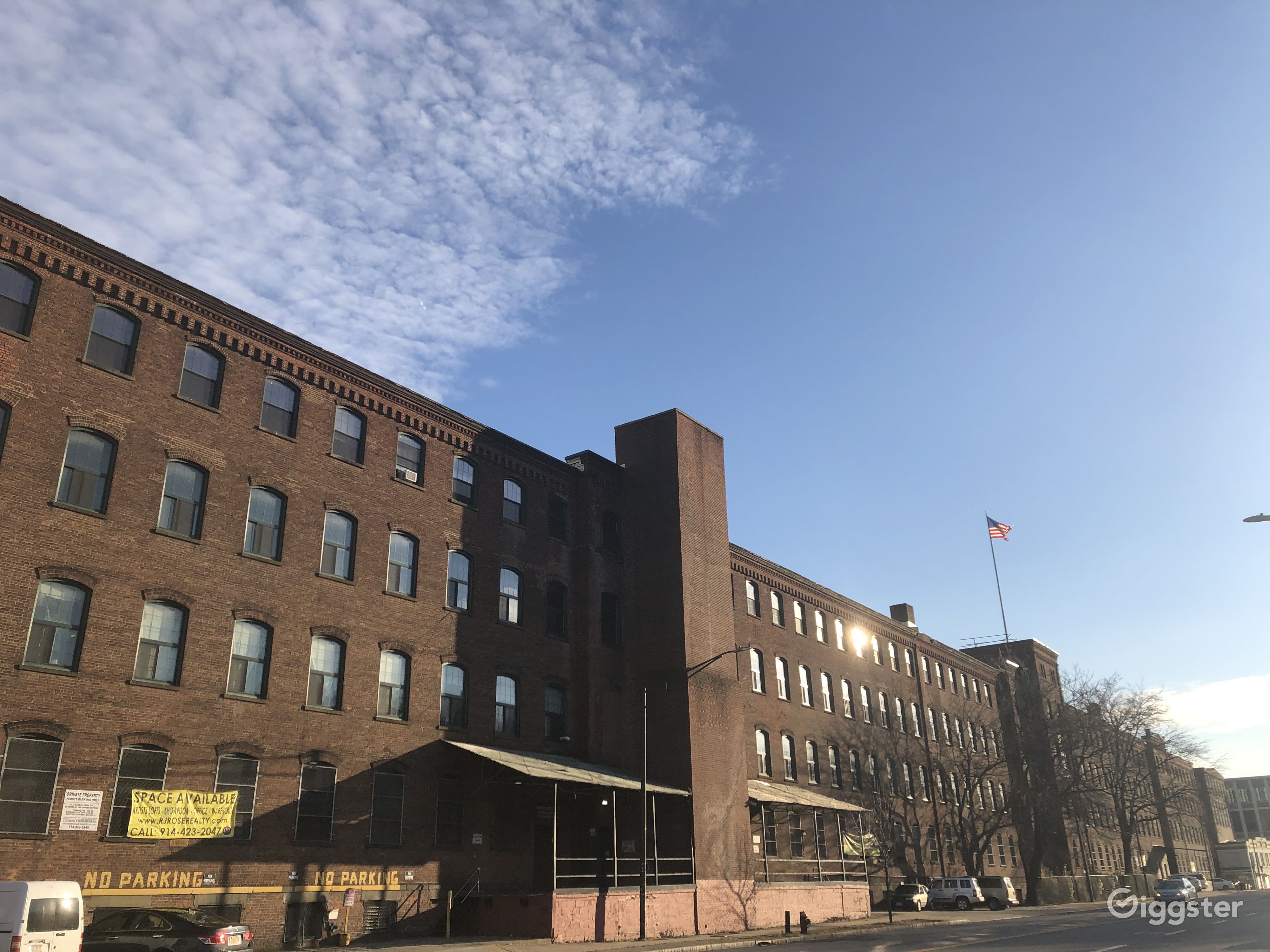 Yonkers Film/Production Stage/Loft 1020K sqft Rent this location on