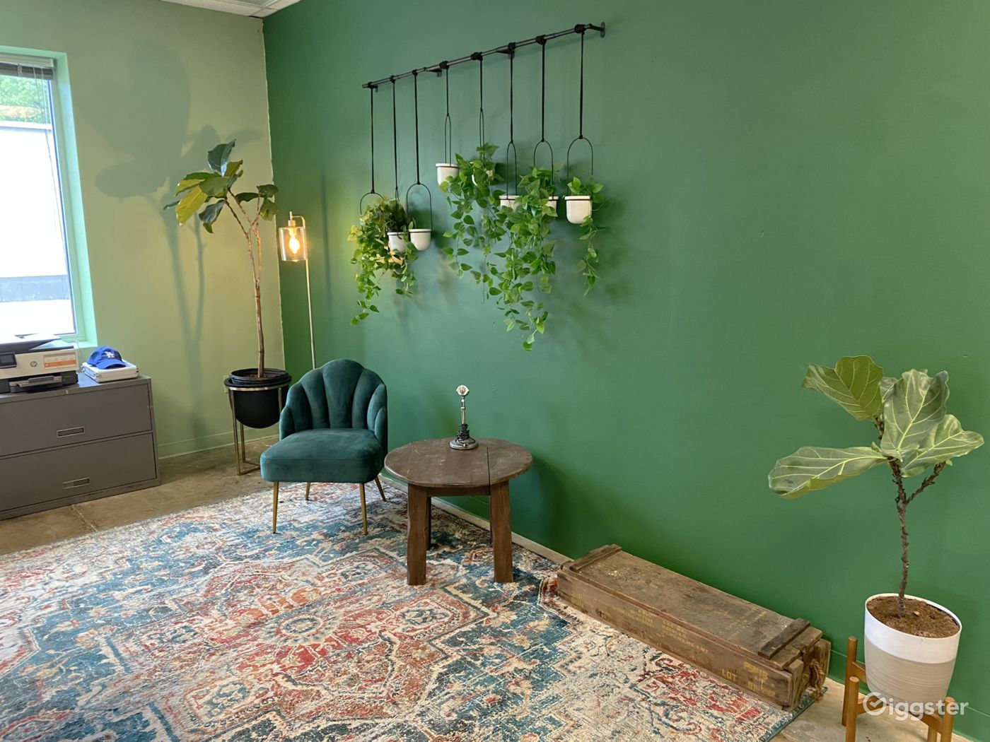 Video and Photo Studio Rent this location on Giggster