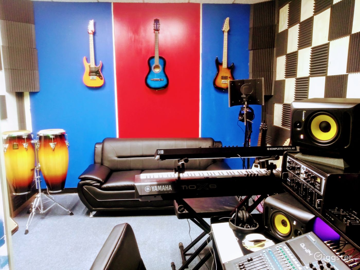 Green Screen\Photography Studio & Recording Studio Rent this location