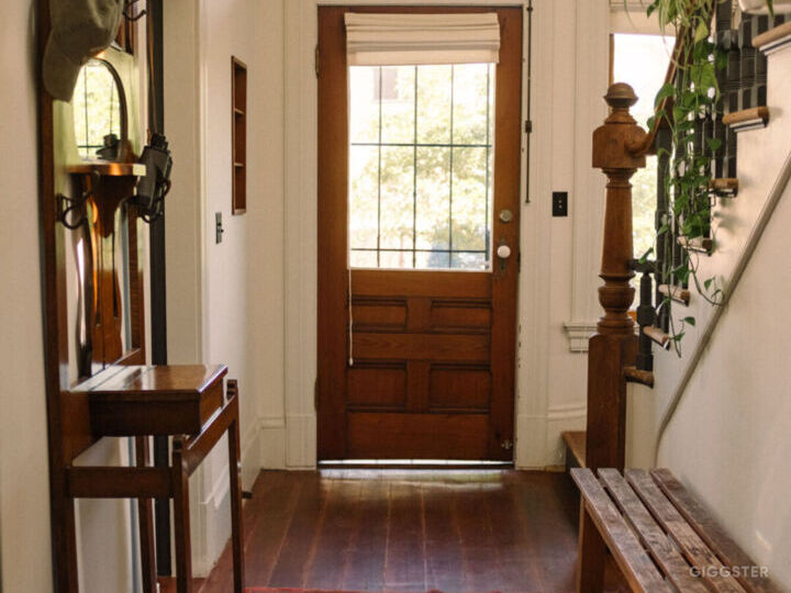 Koreatown Modern Victorian Rent this location on Giggster