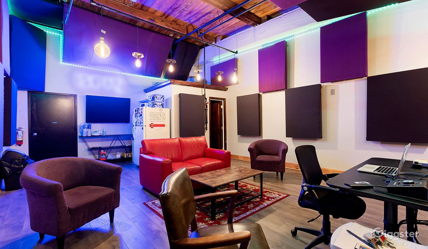 Music Recording Studio with a Vibe Rent this location on Giggster