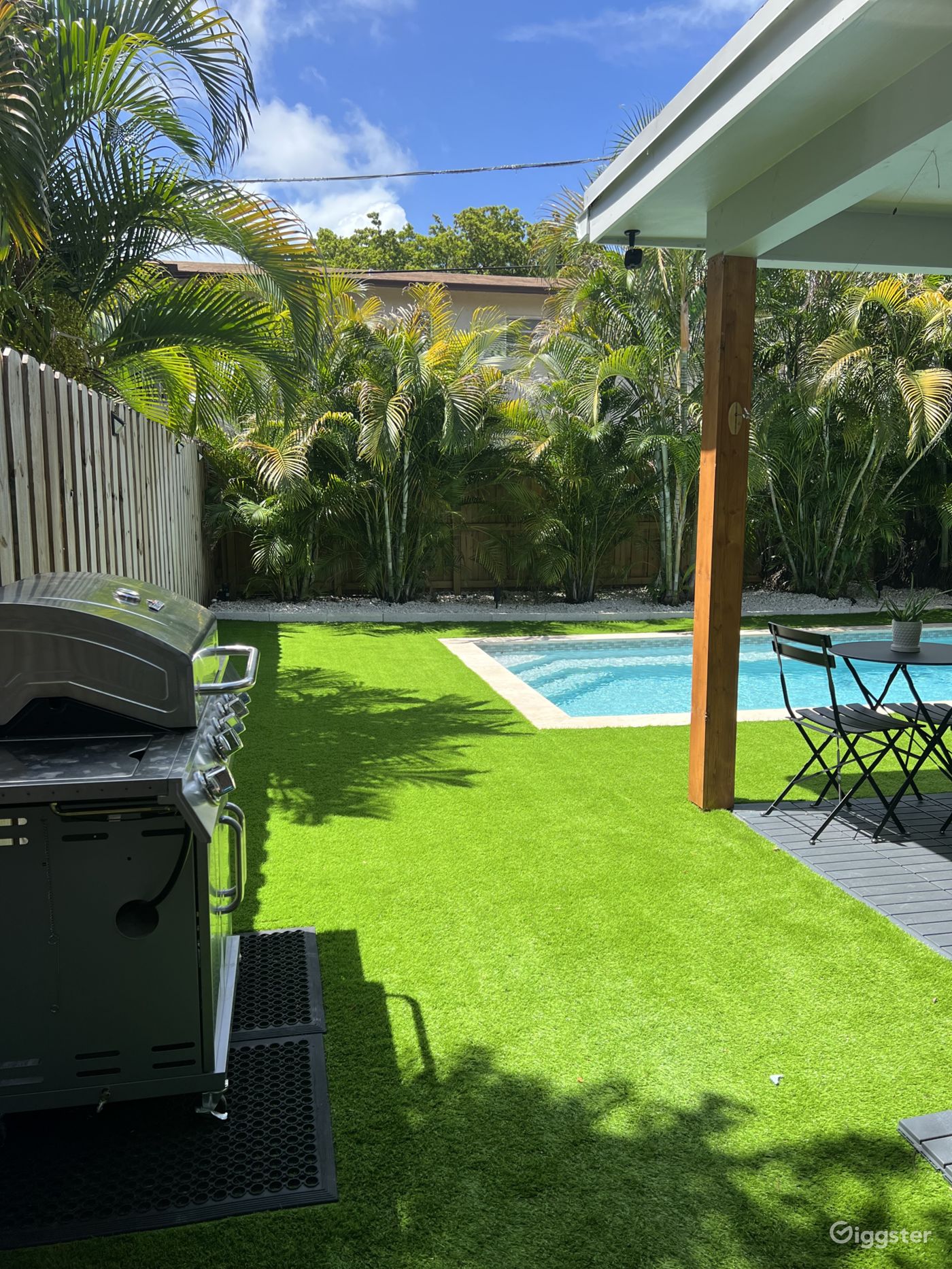 Escape To Paradise Pinehurst Place Apartments Where Luxury Meets Affordability - d6yhyi5