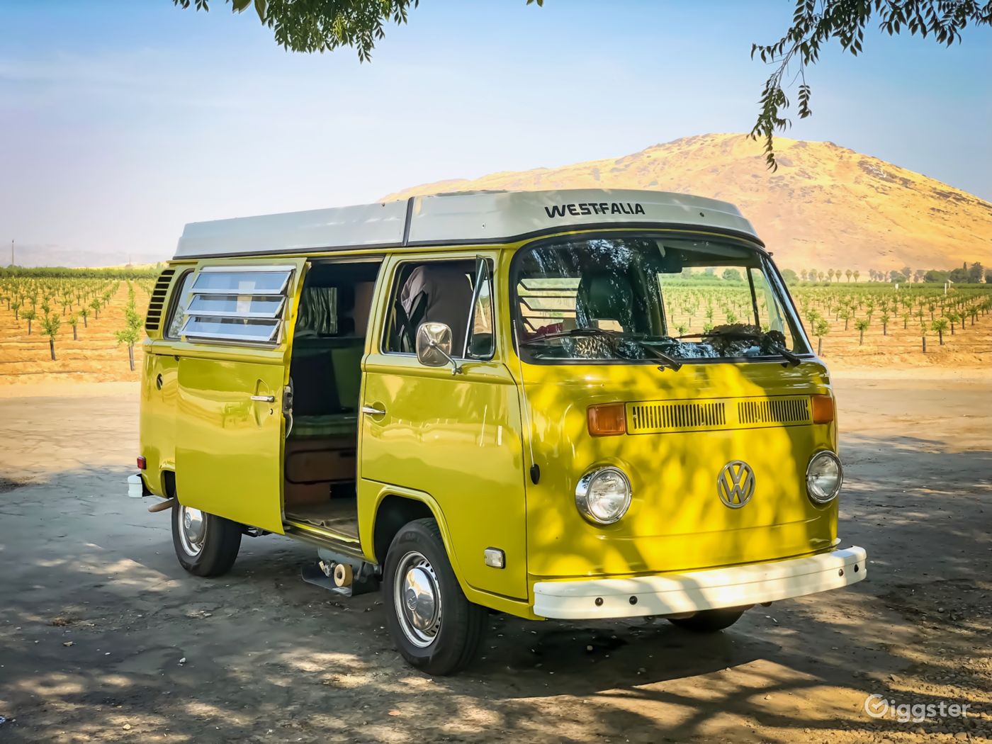 Vintage 1977 perfect condition VW Westfalia Camper Rent this location