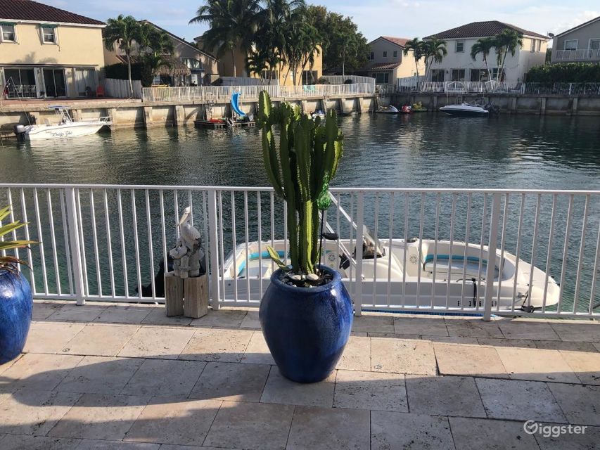 Private water lake house / THREE LAKES Rent this location on Giggster