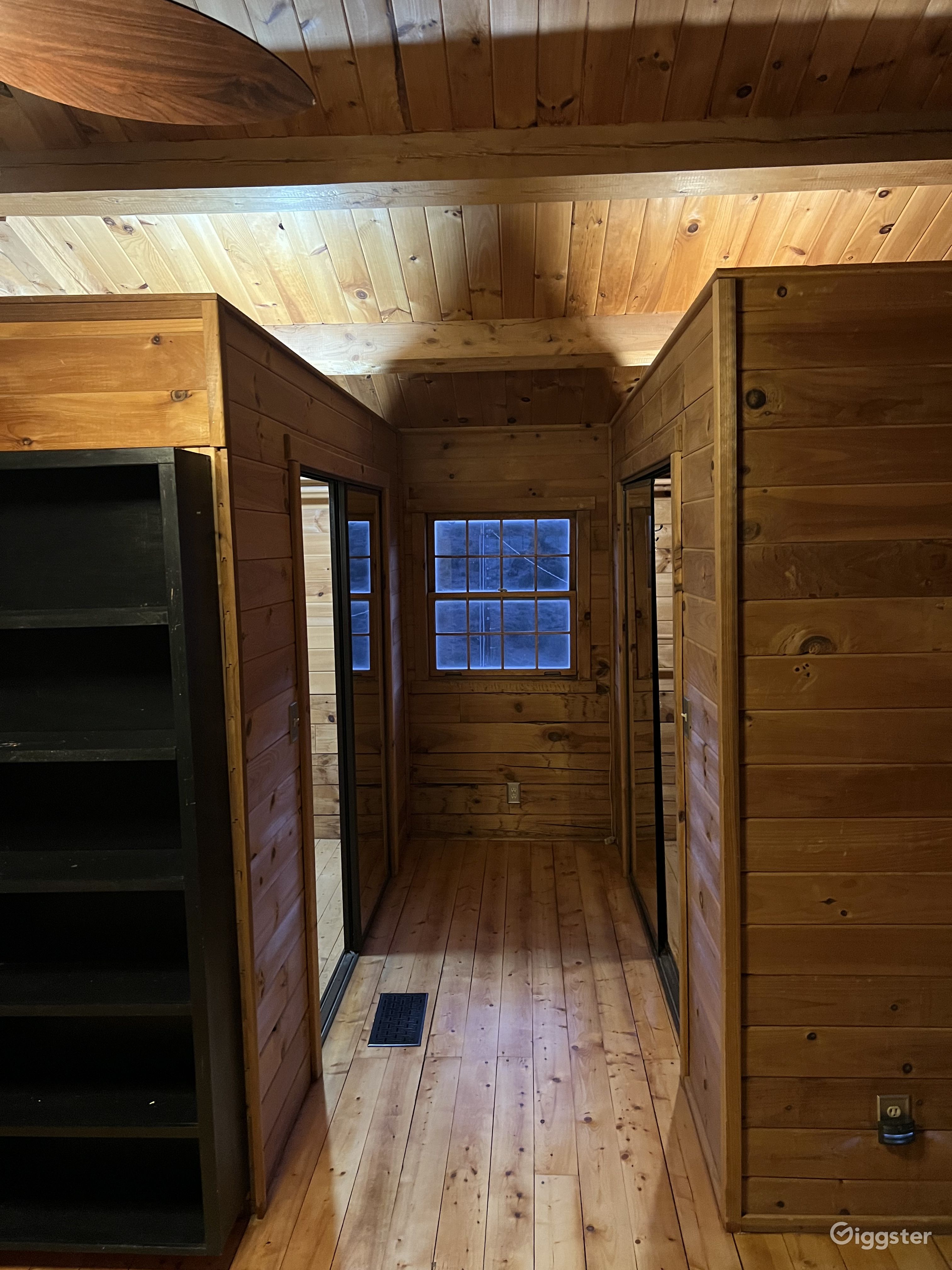 Murillo Cabin Rent this location on Giggster