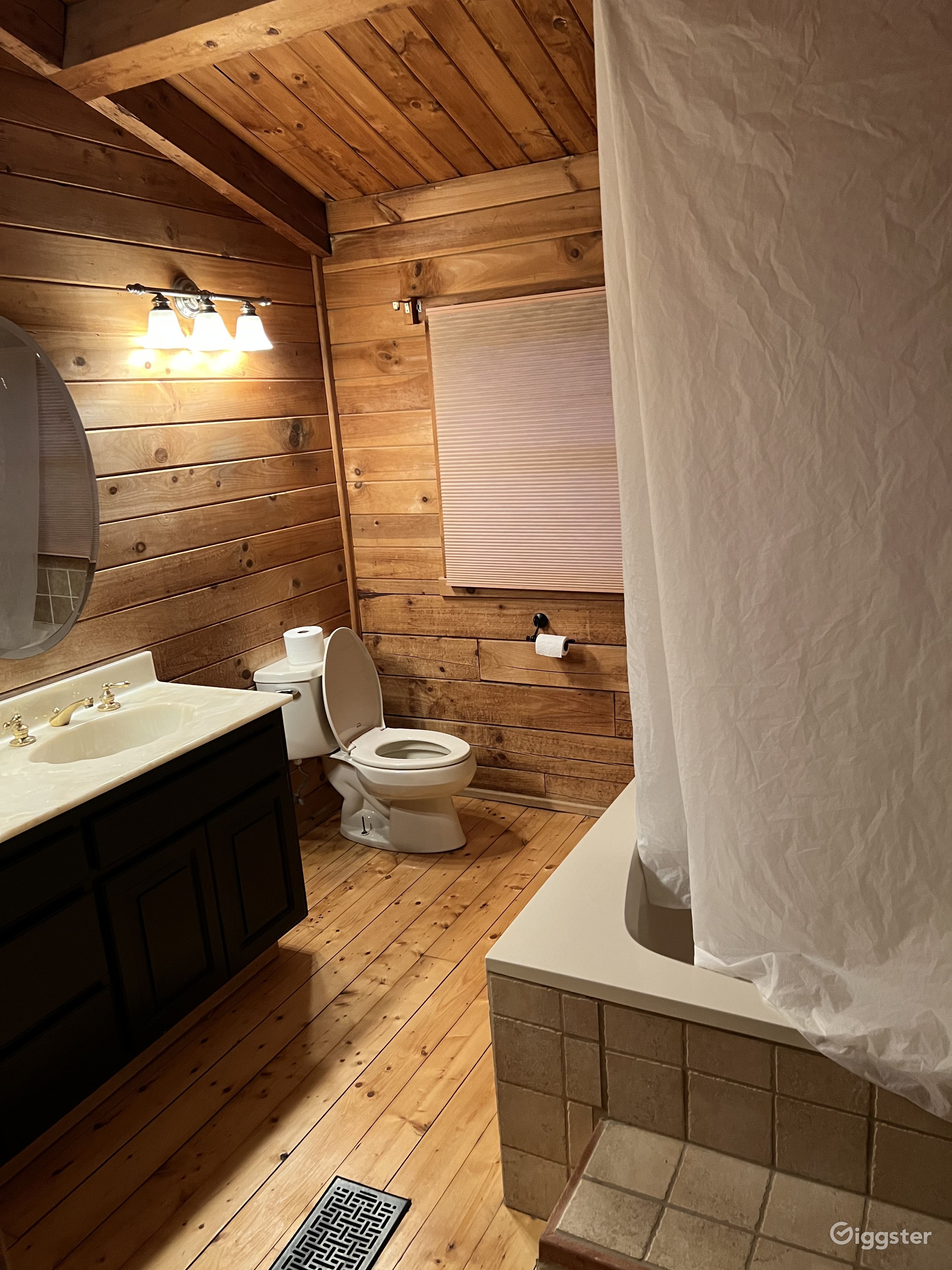 Murillo Cabin (Top side Ranch) Rent this location on Giggster