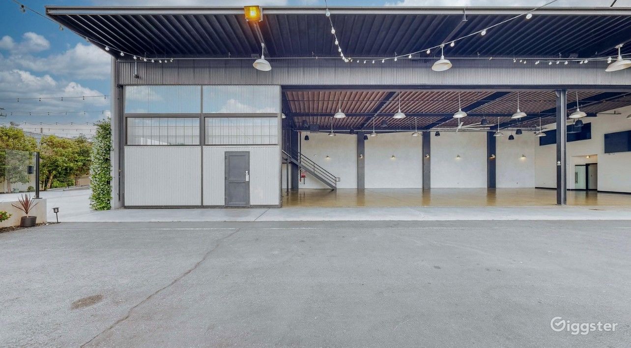 Modern/Industrial Airport Hangar Rent this location on Giggster