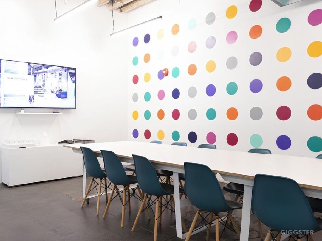 Union Conference Room in Brooklyn Rent this location on Giggster