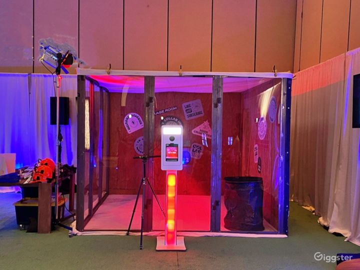 Video Booth | Rent this location on Giggster