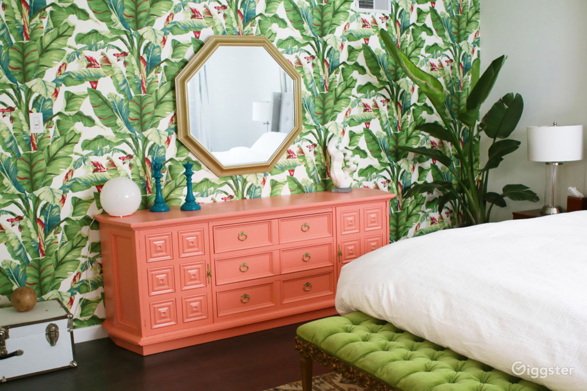 The Flamingo House | Rent this location on Giggster