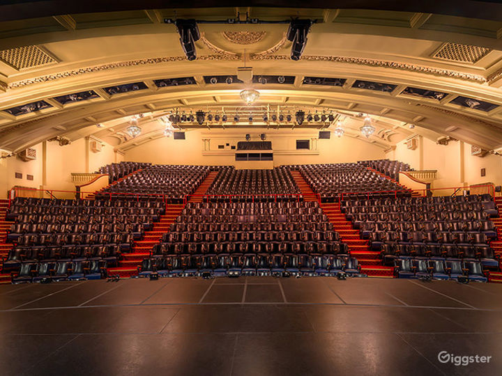 THE MAIN AUDITORIUM Rent this location on Giggster