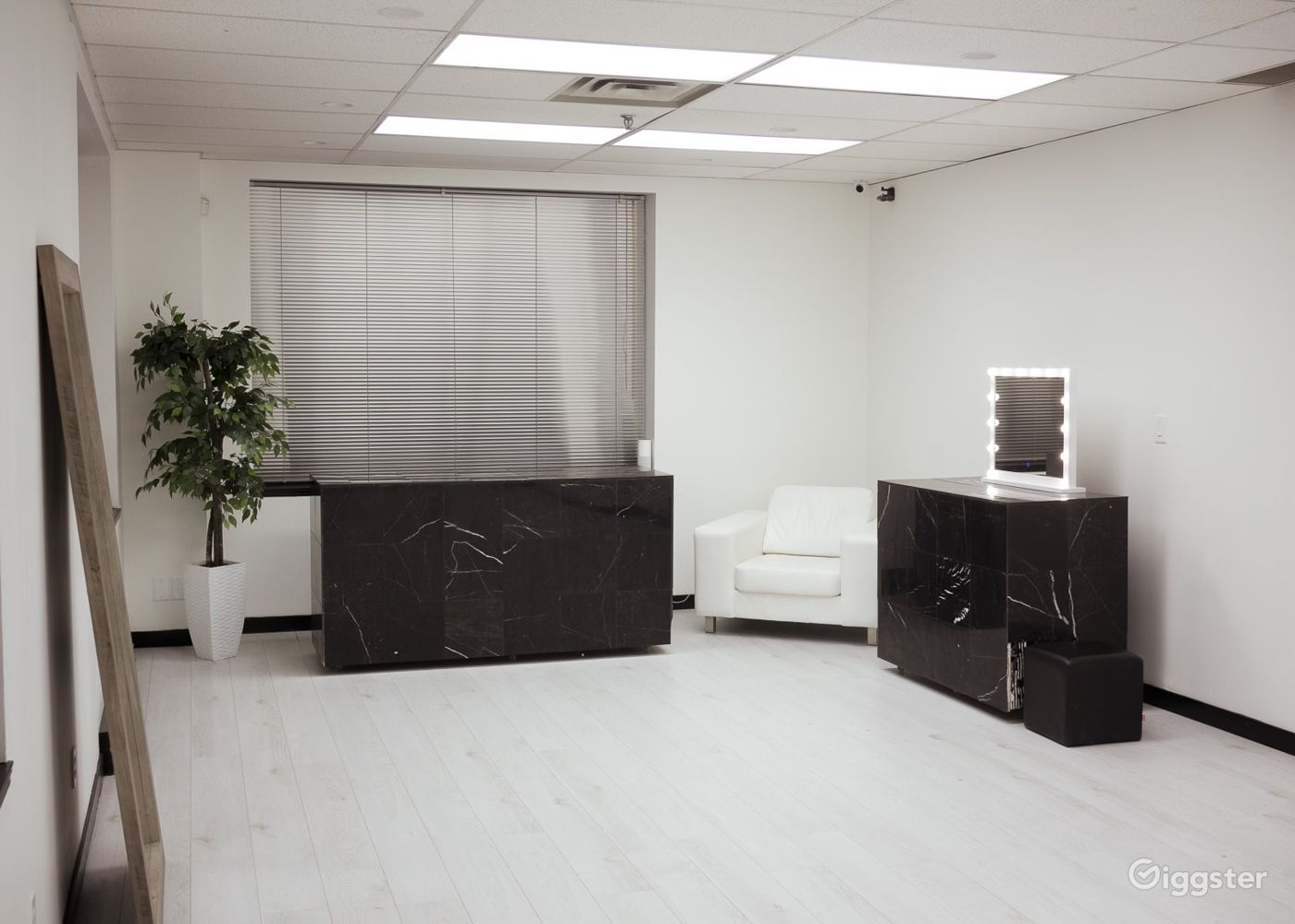 Event Space in Mississauga Rent this location on Giggster