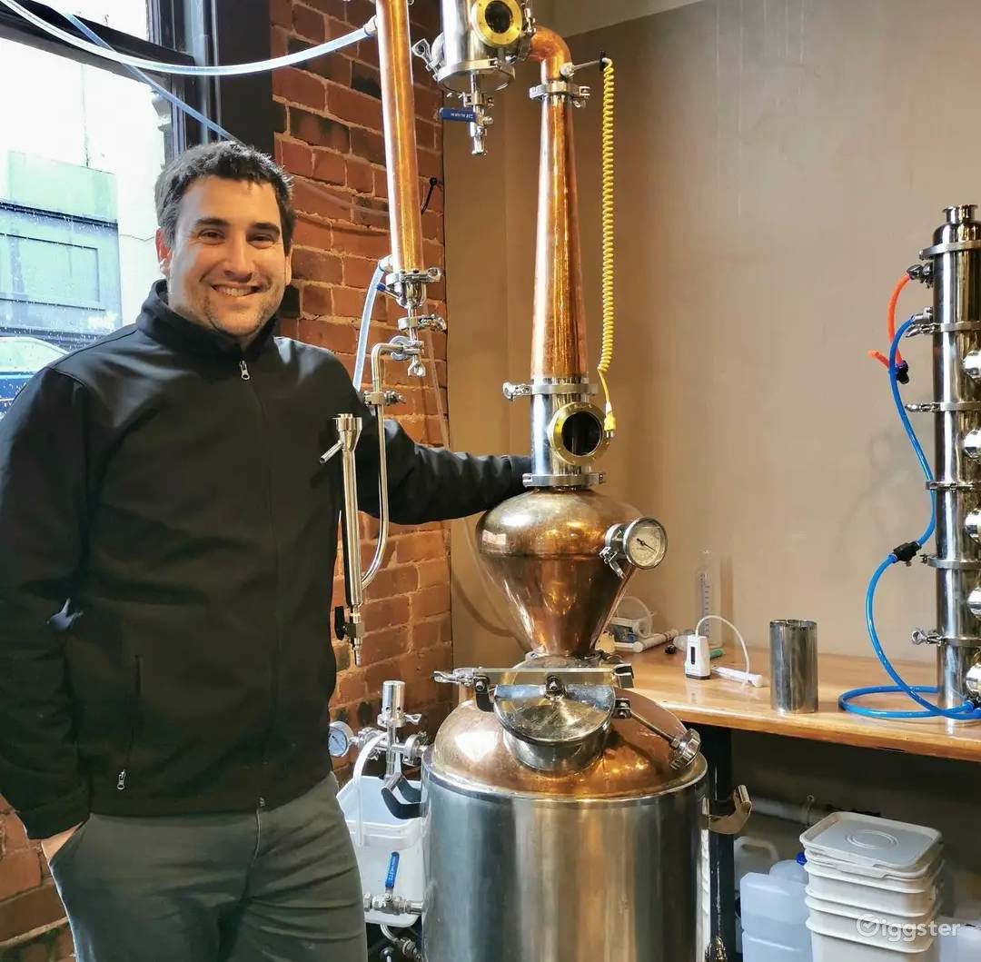 House of Spirits in Sunny Dunedin Rent this location on Giggster