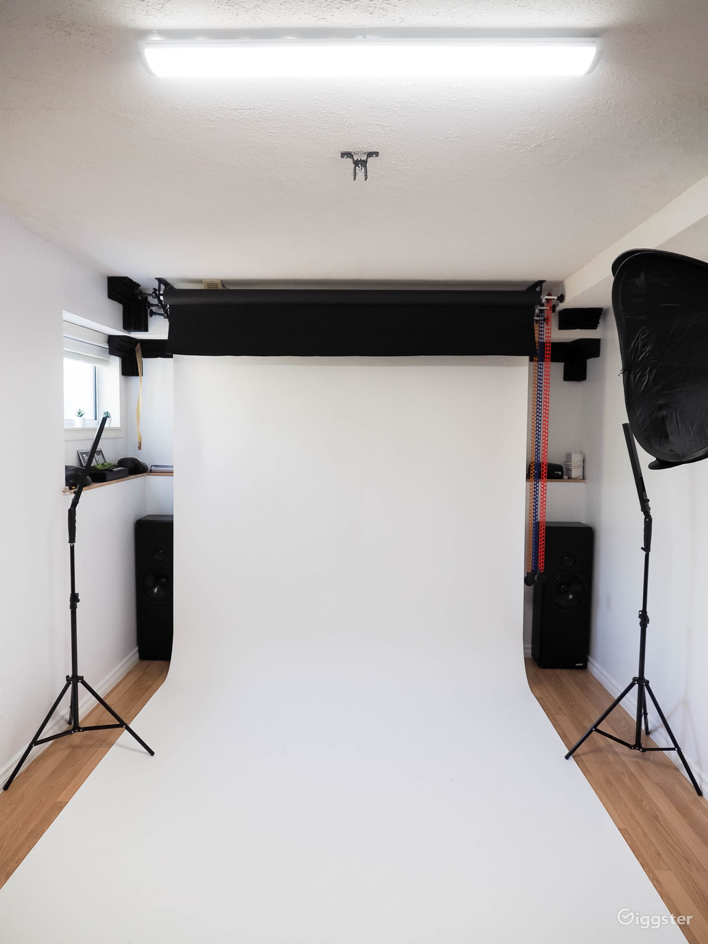 Small Studio Space Rent this location on Giggster