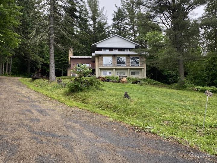Private Laurentian House Rent this location on Giggster