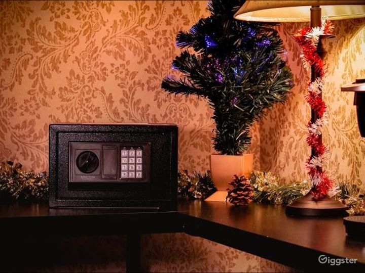 Christmas at Franklin&#39;s Escape Room Photo 2