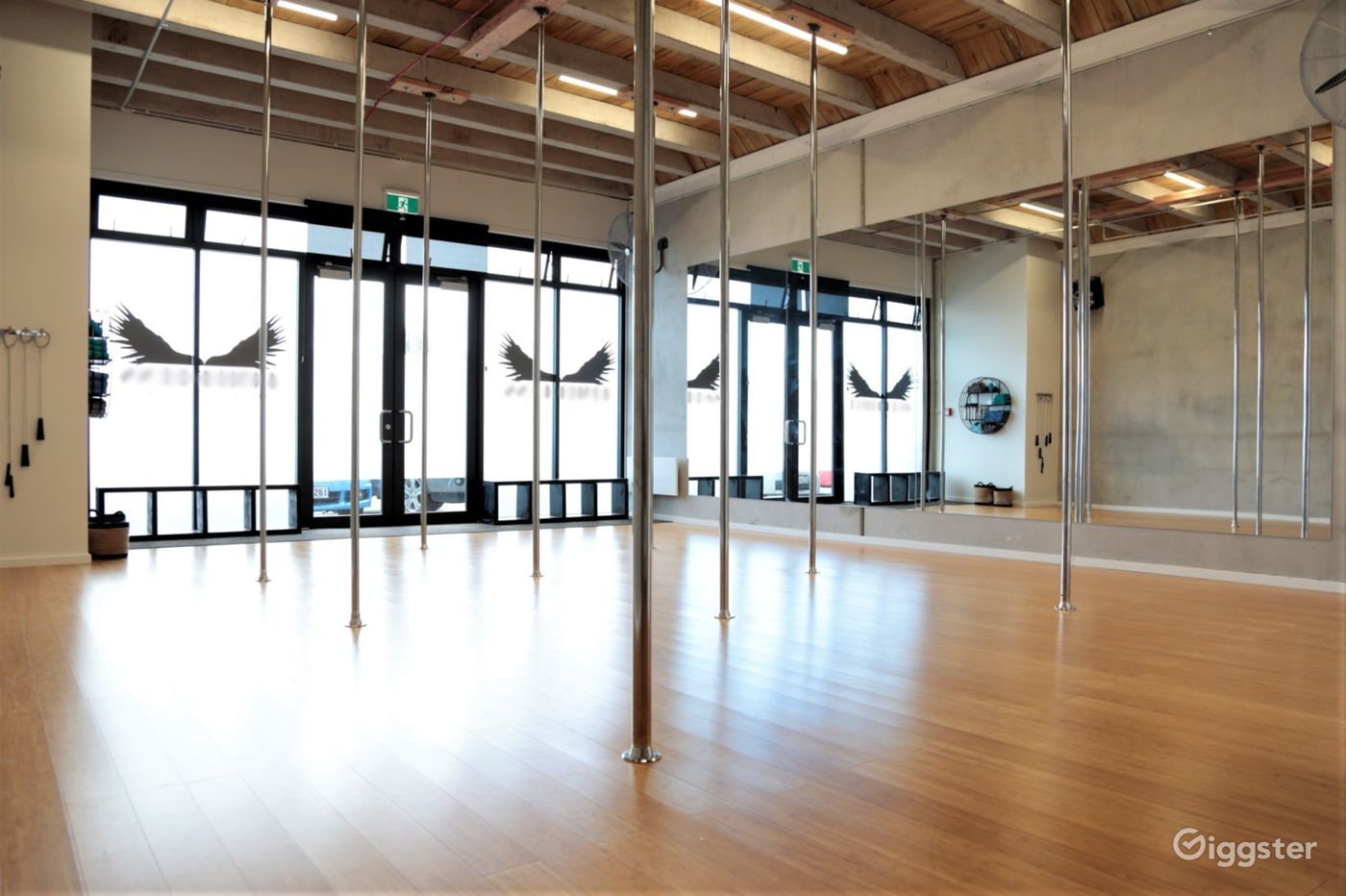 Pole Room Rent this location on Giggster