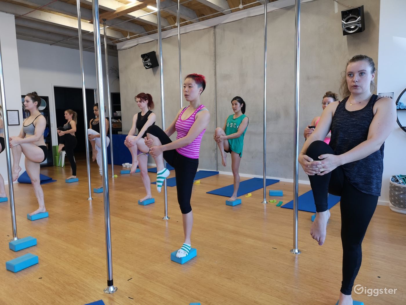 Pole Room Rent this location on Giggster