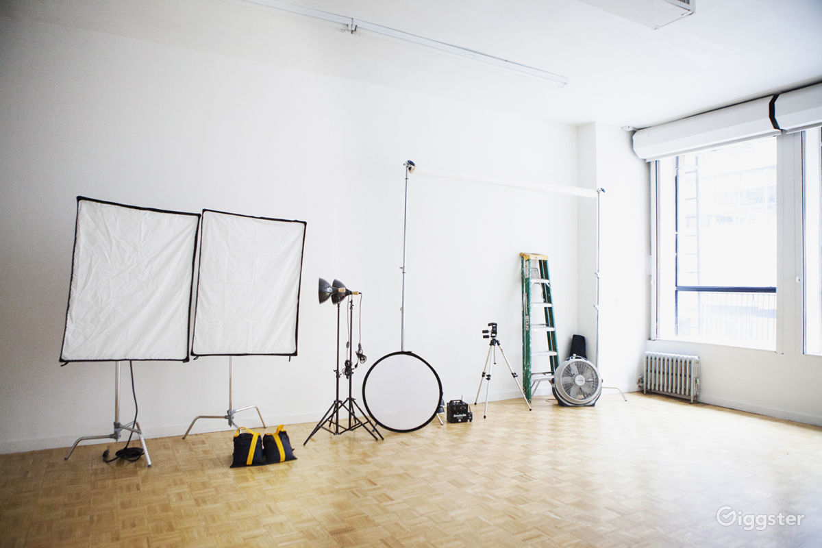 A Spacious Photo Studio in Midtown Manhattan Rent this location on