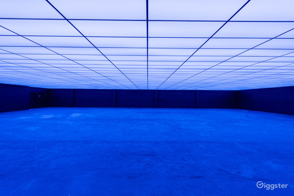 Light Box Garage Rent this location on Giggster