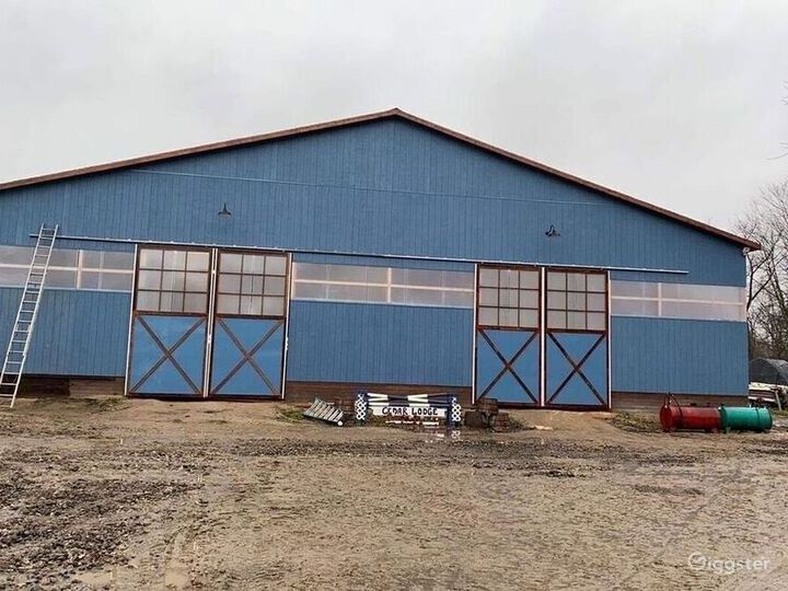 Large Equestrian Arena Rent this location on Giggster