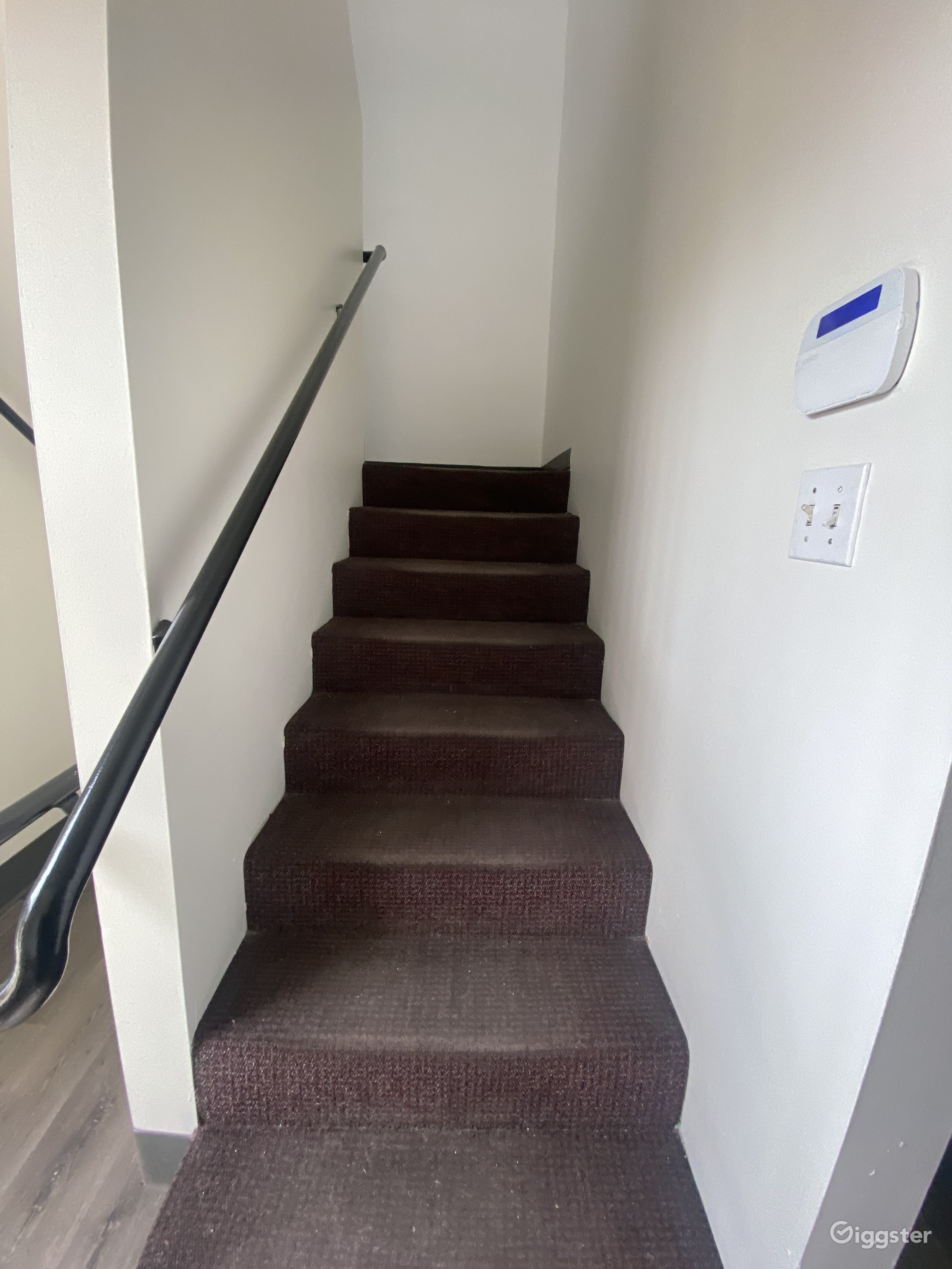 Private Offices in Industrial Building Rent this location on Giggster