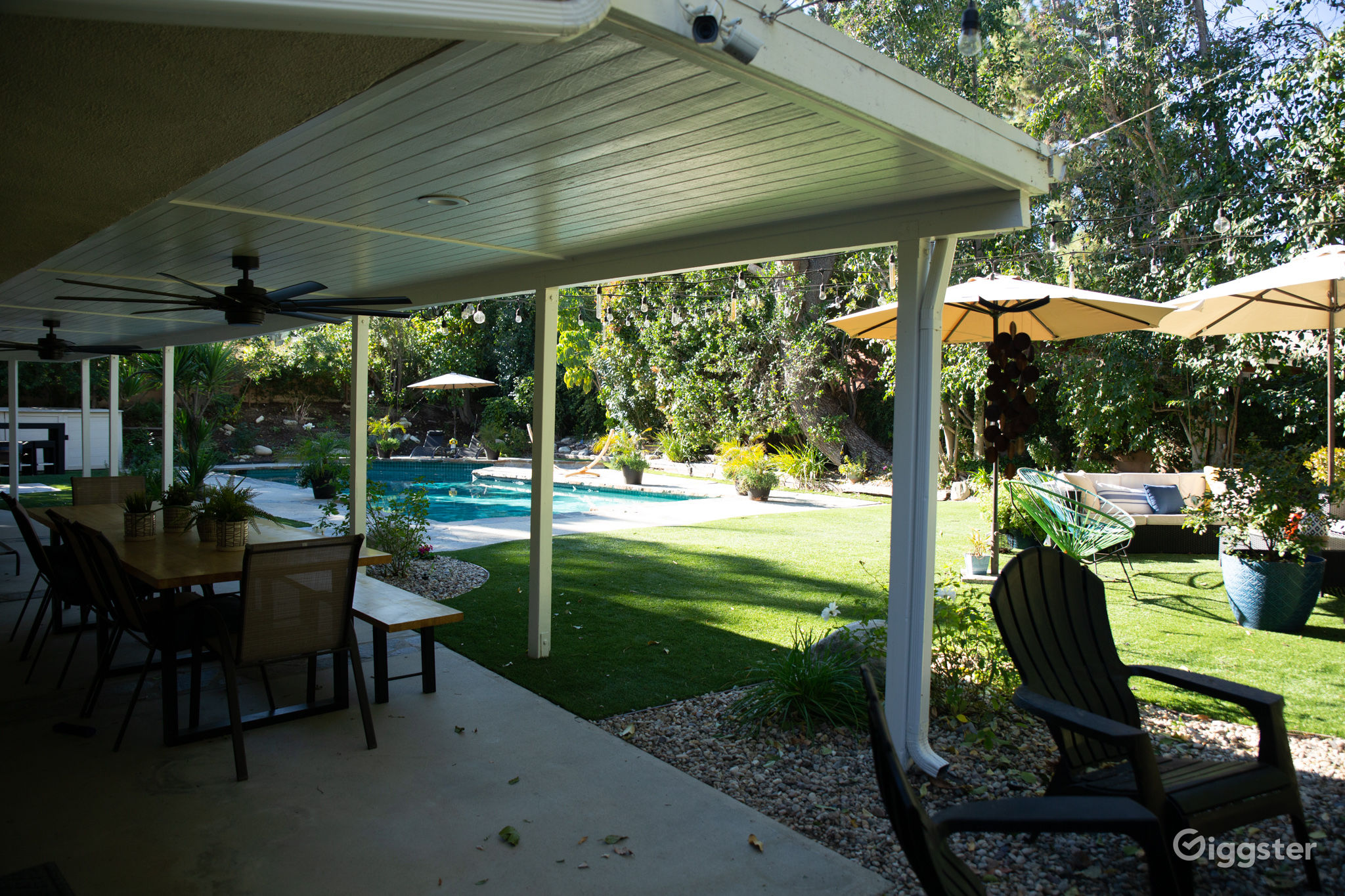 Woodland Hills ranch style home with amazing yard! Rent this location