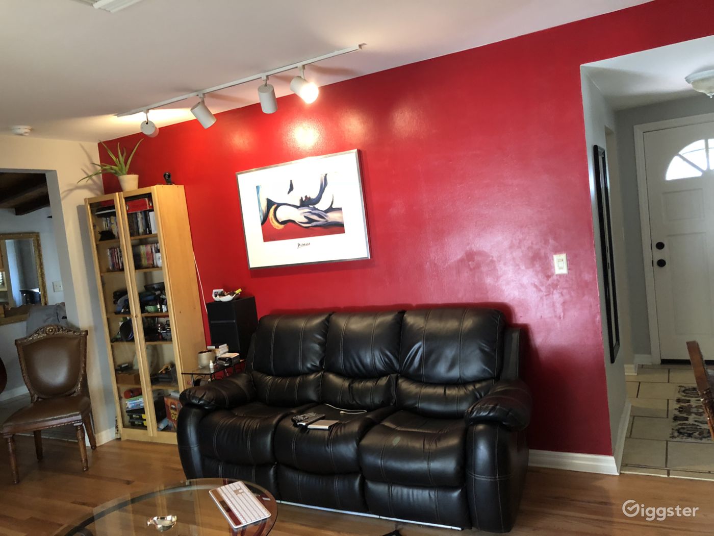 Classic Ranch In Lake Balboa Rent this location on Giggster