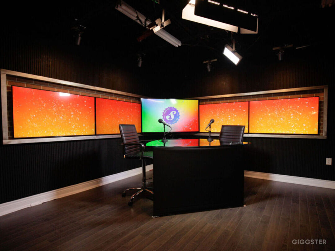 Modern Video Podcast Set Photo 1
