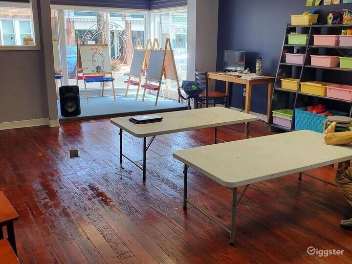 Gallery and Cafe - Jersey Shore Bay Area | Rent this location on Giggster