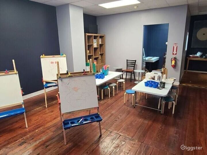 Gallery and Cafe - Jersey Shore Bay Area | Rent this location on Giggster