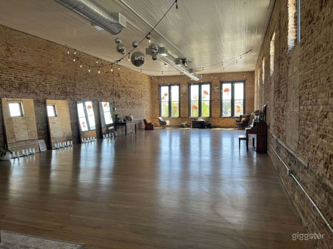 Vibey Studio Space on Downtown Square