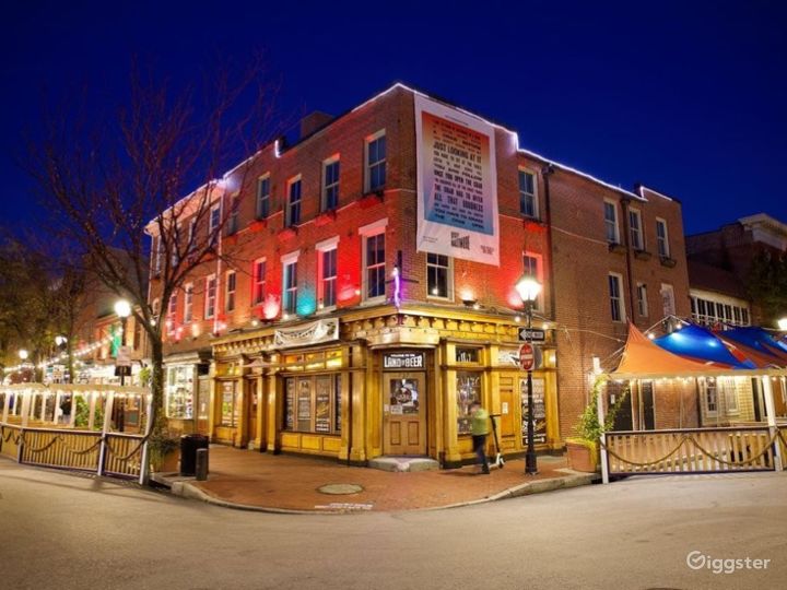 Contemporary Bar in Baltimore, Maryland with Largest Beer Selection