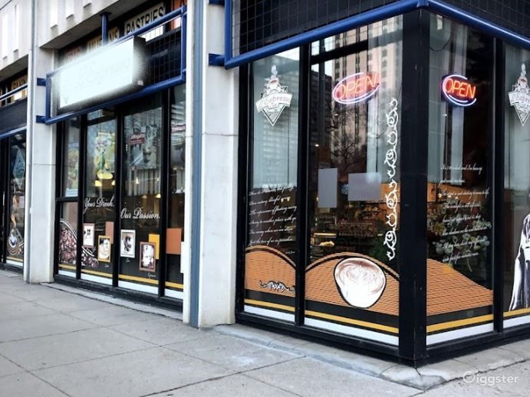 Outdoor Patio Cafe in Edmonton Photo 4