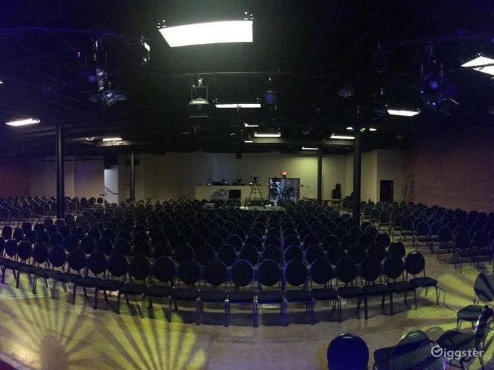 UPTOWN GREENLEAF STUDIO Rent this location on Giggster