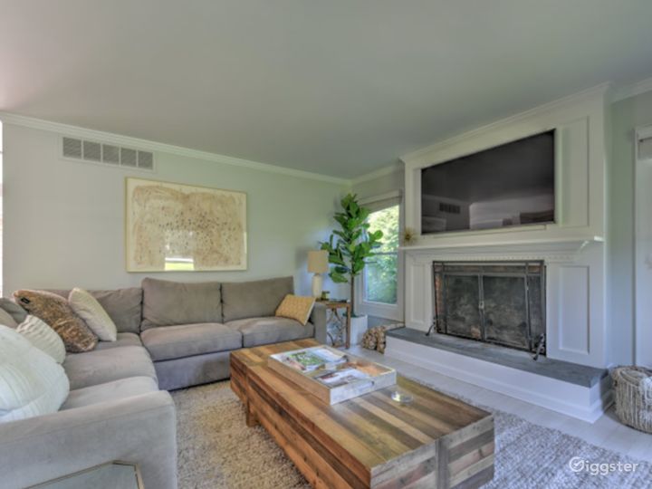 Gould Street Traditional Rent this location on Giggster