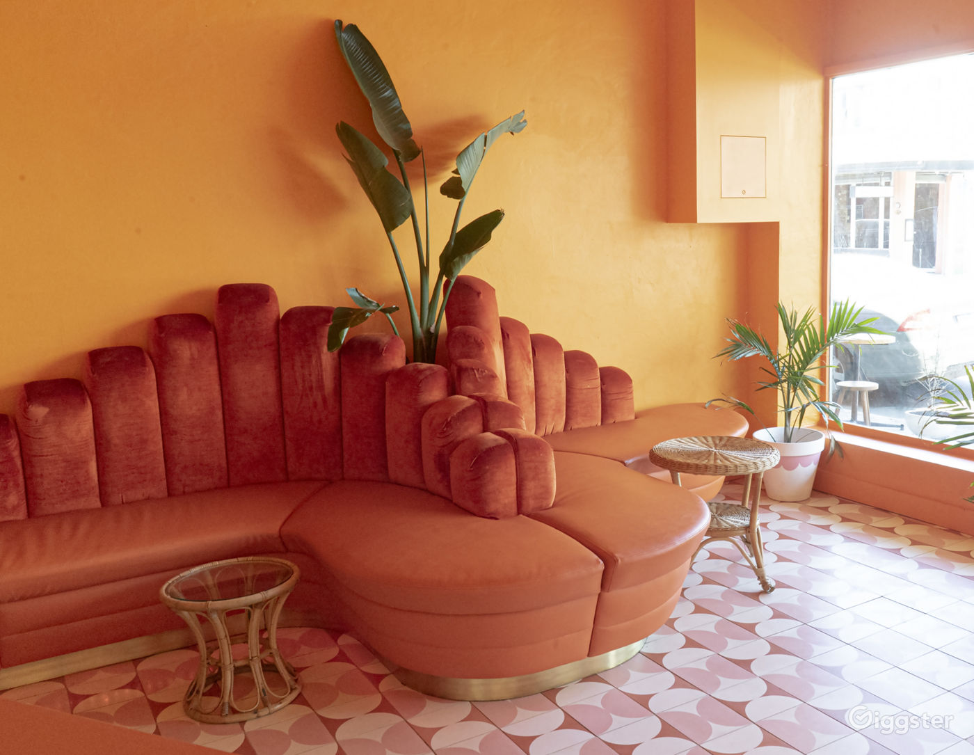 Funky Ice Cream Store With a Function Space in Thornbury Rent this