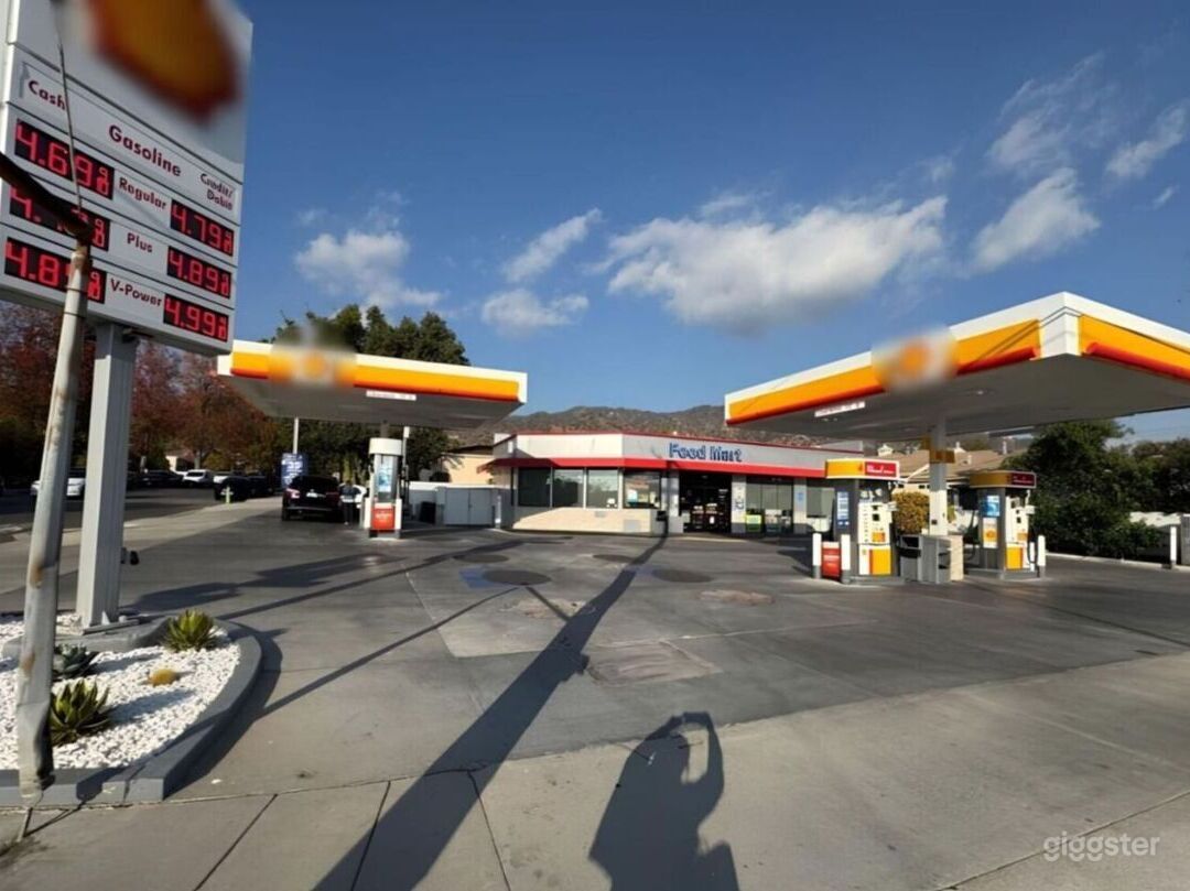 Functioning Fueling Station Photo 1