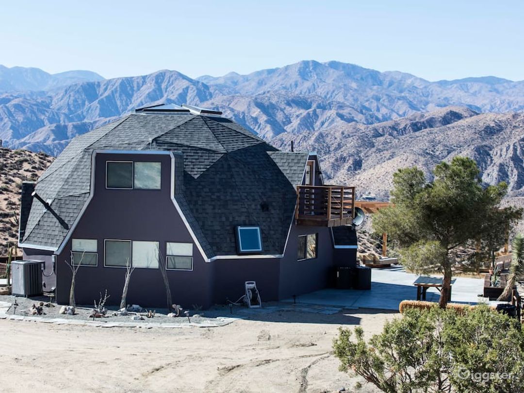 Hawkeye Dome House Rent this location on Giggster