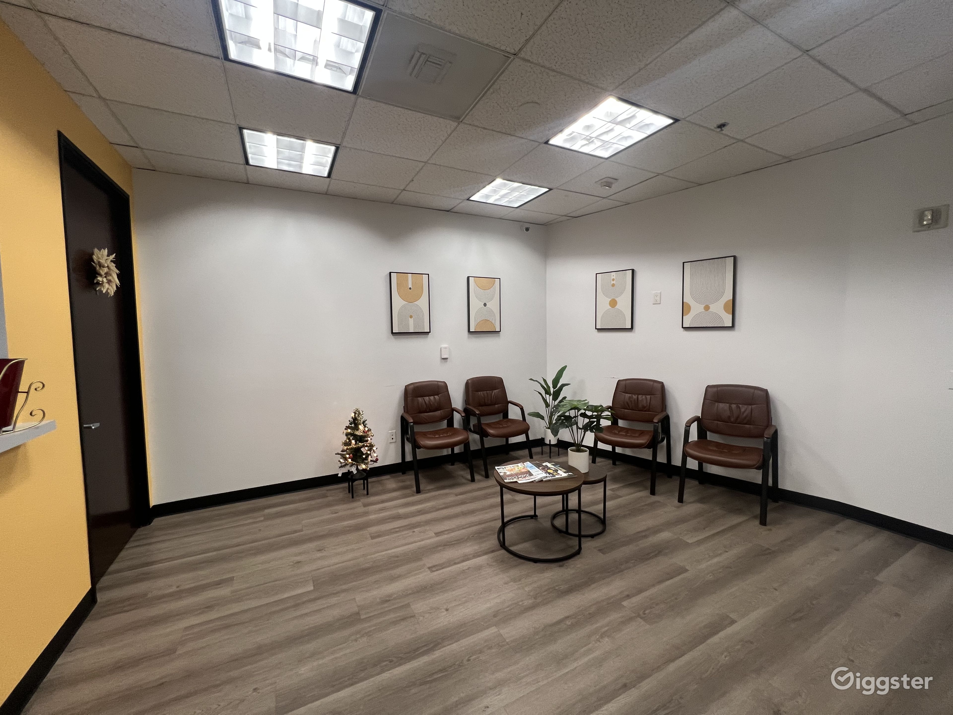 Huge doctors and medical offices | Rent this location on Giggster