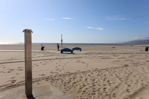 Will Rogers State Beach | Lifeguard Towers 17-18 Photo 79