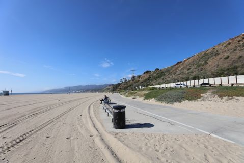 Will Rogers State Beach | Lifeguard Towers 17-18 Photo 55