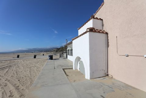 Will Rogers State Beach | Lifeguard Towers 17-18 Photo 77