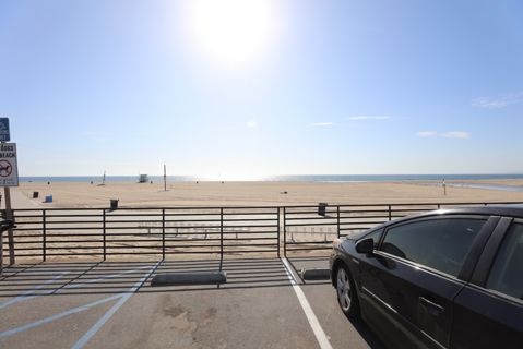 Will Rogers State Beach | Lifeguard Towers 17-18 Photo 91