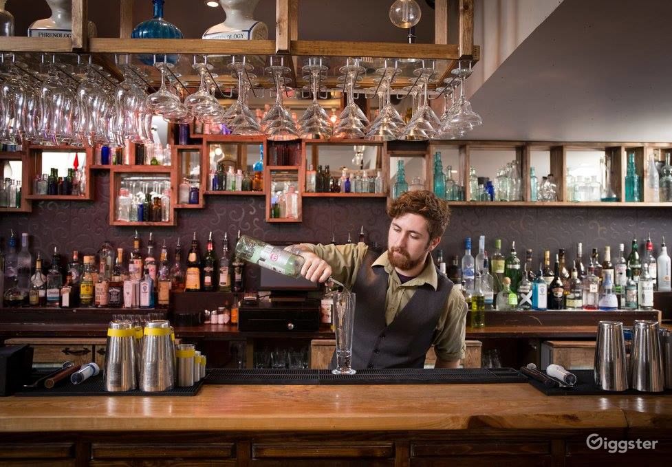 1820's Inspired Cocktail Bar and Eatery in Norwich Rent this location