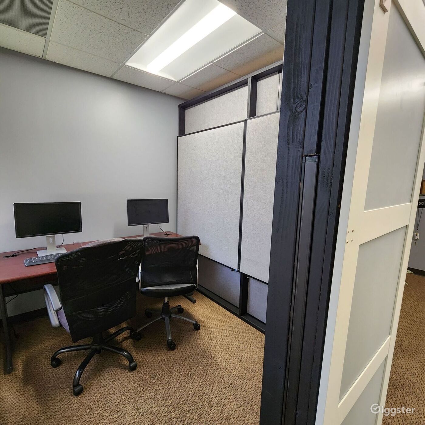 Private Office Cabins Rent this location on Giggster