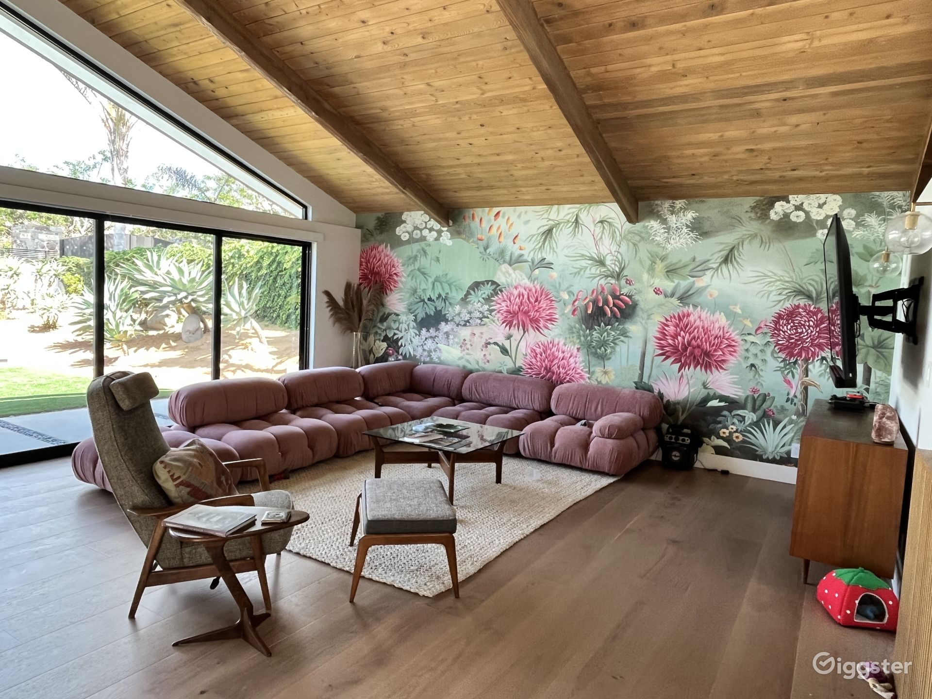 Midcentury Modern Zuma Beach House Rent this location on Giggster