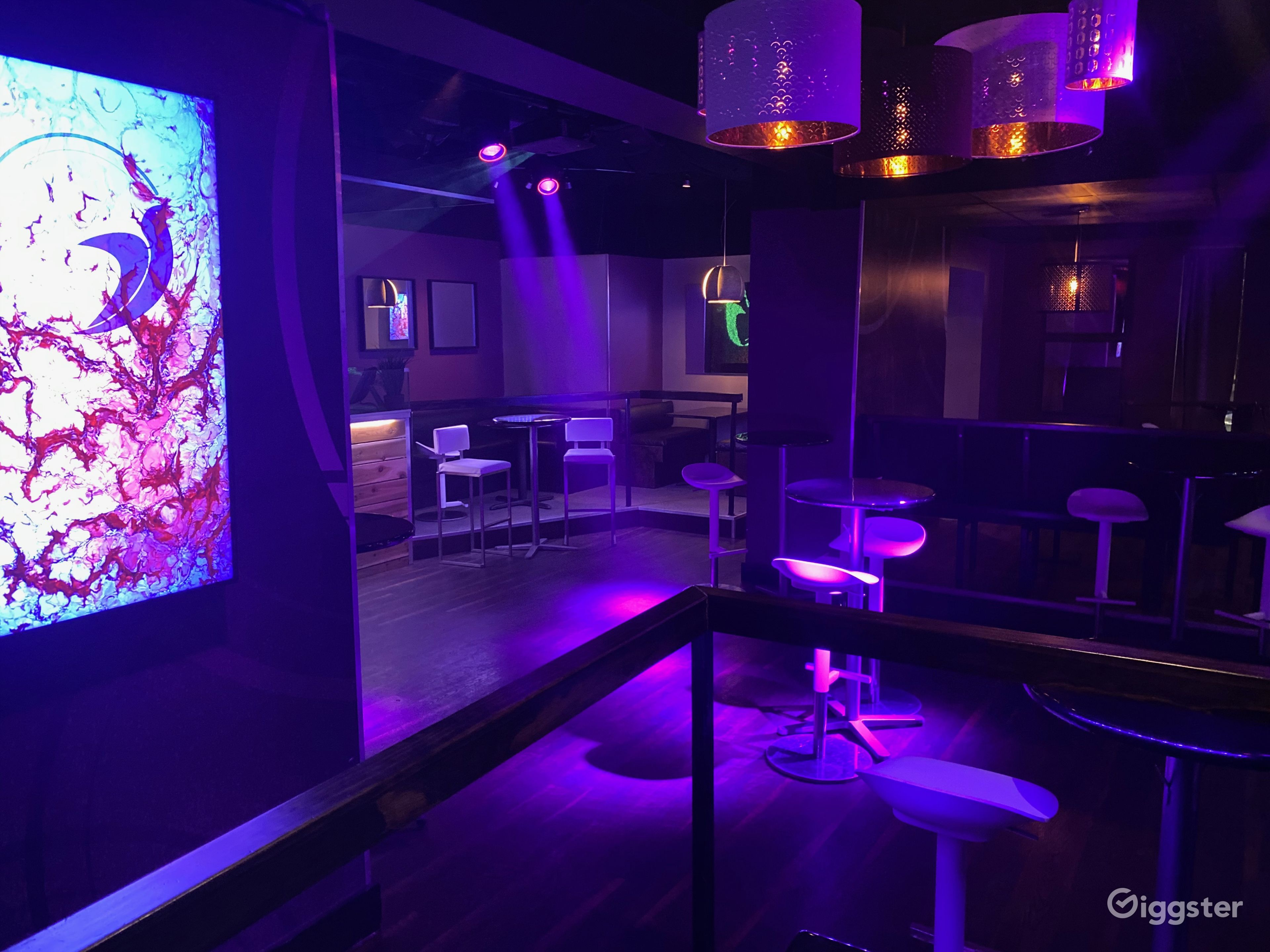 Nightingale Cocktail Lounge Des Moines | Rent for Photos